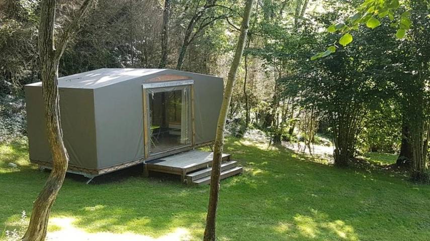 Location de vacances pour 4 personnes, avec Piscine à Louvie-Juzon
