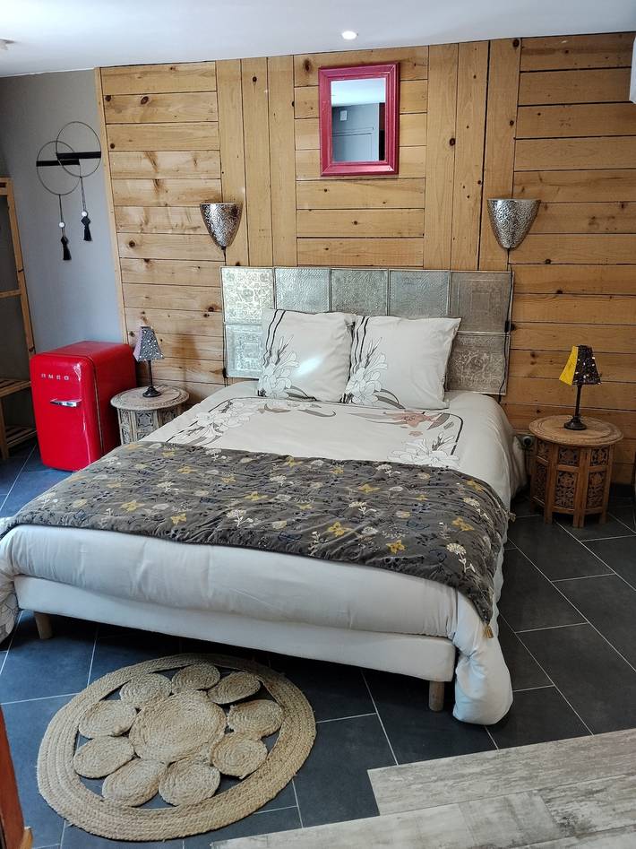Chambre d’hôte pour 2 personnes, avec bassin pour enfant et jardin, adapté aux familles dans l' Aude
