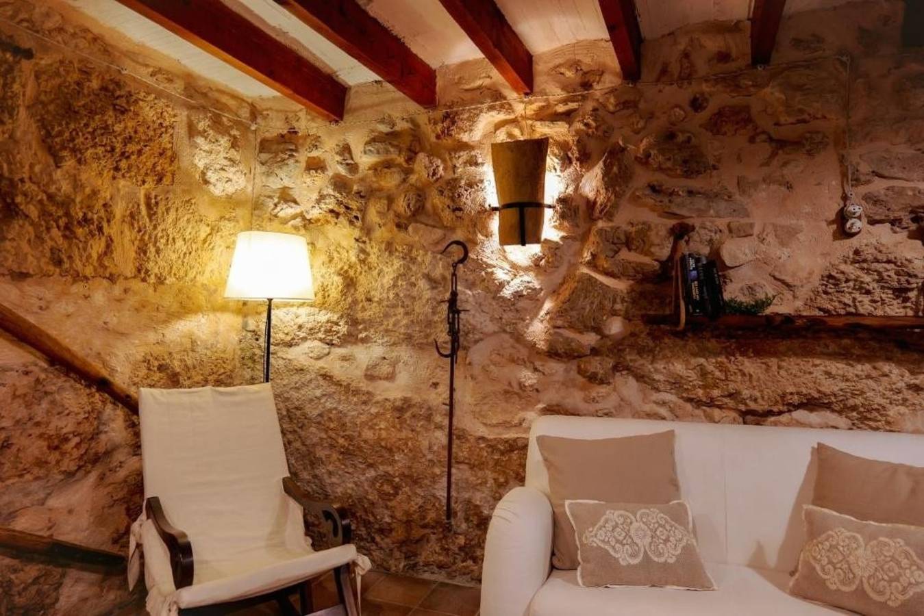 Entire apartment, Yourhouse Sa Casa in Sineu, Majorca Center
