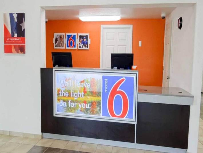Apartamento entero, 1 Cama King | Mobility Accesible Tina, Ns in Lago Erie