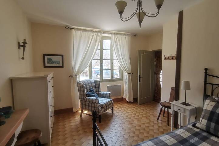 Gîte pour 7 personnes, avec terrasse et jardin ainsi que jacuzzi et piscine à Marminiac - 3