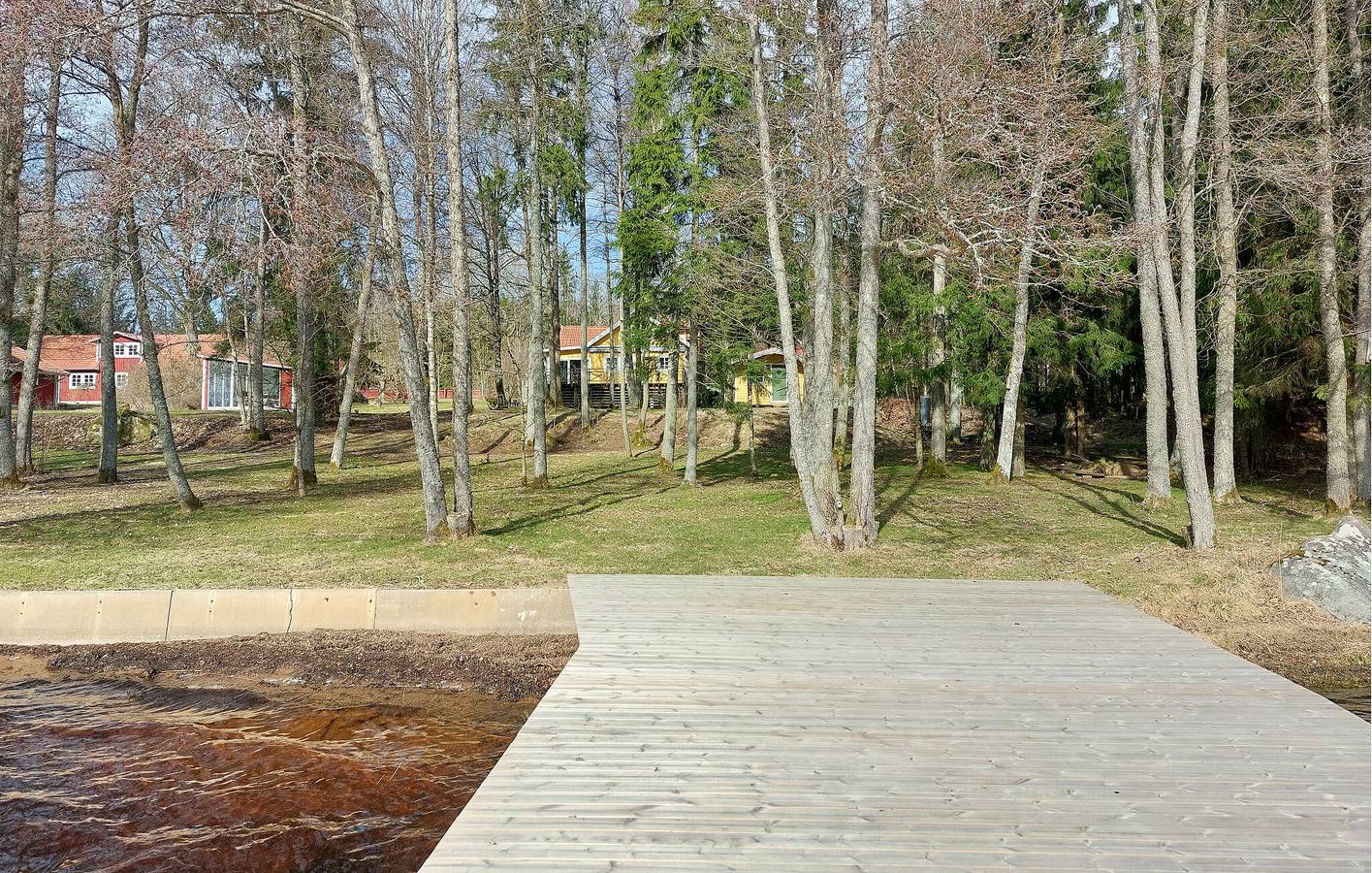Ferienhaus für 8 Personen mit Terrasse in Kronoberg