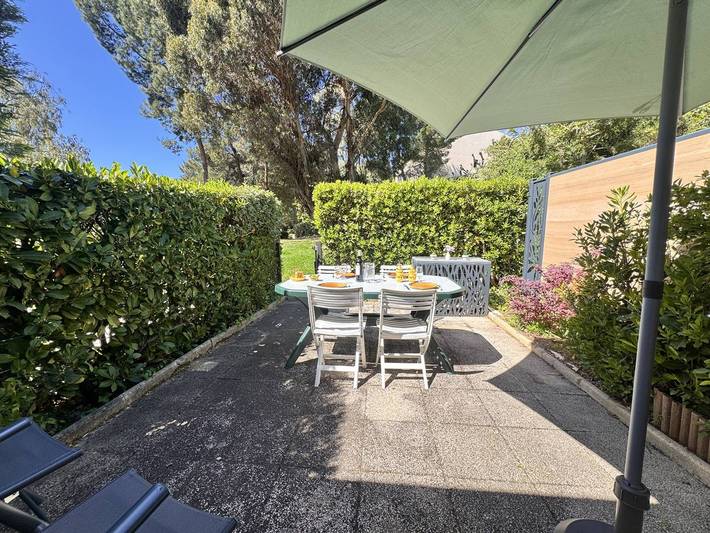 Ganze Wohnung, Ruhige Villa-Club, Seeblick - 4 Pers. in La Coudoulière, Six-Fours les Plages