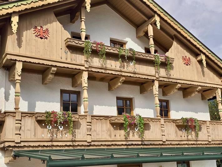 Ferienwohnung für 6 Personen, mit Ausblick und Garten, mit Haustier in Hainzenberg