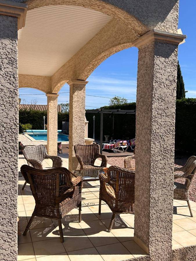 Location de vacances pour 8 personnes, avec piscine ainsi que vue et jardin, animaux acceptés à Argens-Minervois - 2