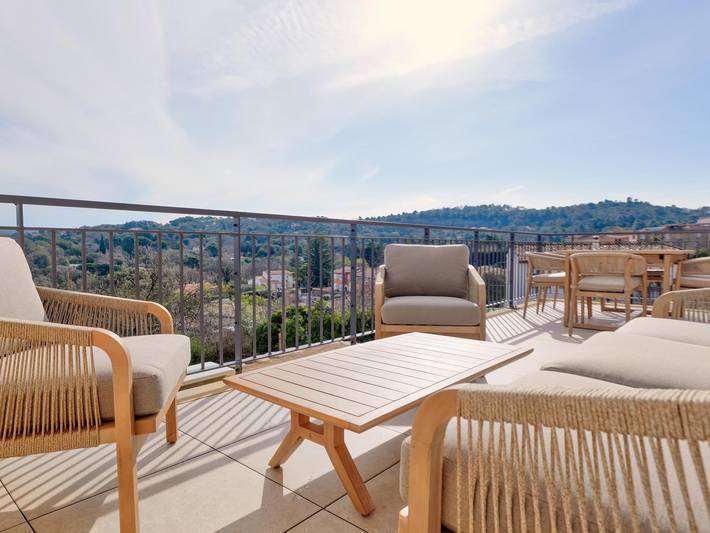 Location de vacances pour 8 personnes, avec jardin et piscine, adapté aux familles à La Garde-Freinet - 3