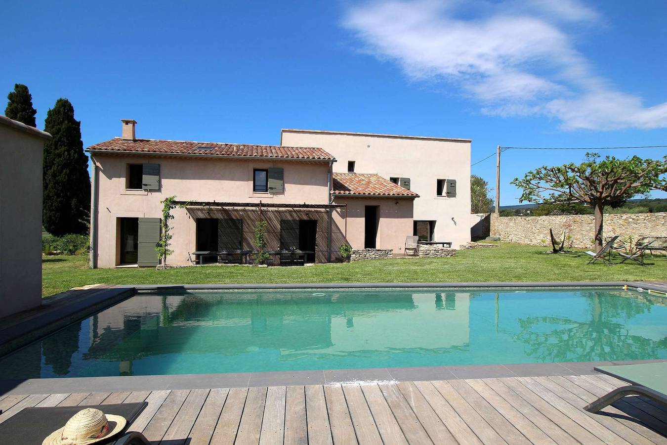 Country house for 15P. Le Castellet, Var, private pool, beaches 6 mls. in Le Castellet, Toulon region