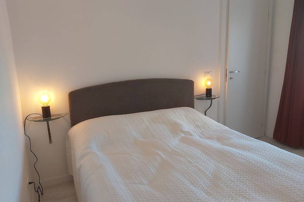 Village house for 4 to 6 people on 2 floors in Bonson, Nice region