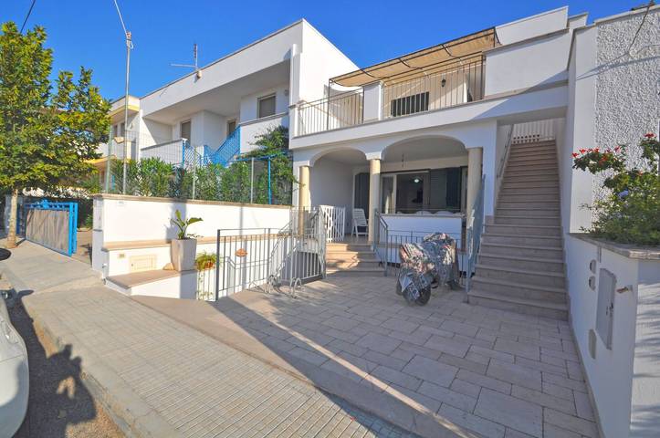 Ferienhaus für 8 Personen, mit Balkon und Garten, kinderfreundlich in Torre San Giovanni - 2
