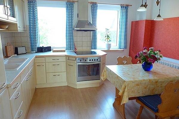 Ferienwohnung für 4 Personen, mit Garten und Terrasse in Zingst - 3