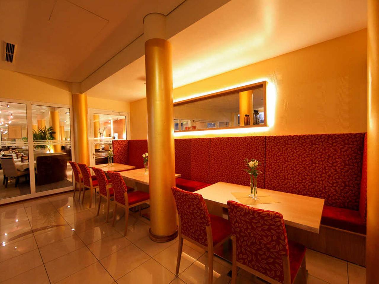Kurhotel Pyramide Ag in Bad Windsheim, Steigerwald