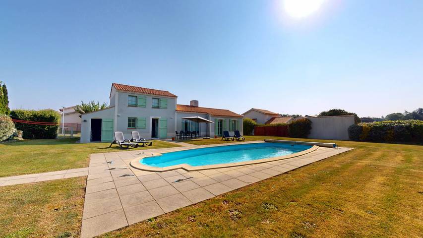 Location de vacances pour 8 personnes, avec terrasse et jardin à L'Aiguillon-sur-Vie - 2