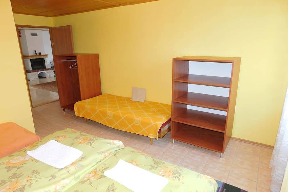 Ganze Wohnung, Dachwohnung Tania - Tatra in Závažná Poruba, okres Liptovský Mikuláš