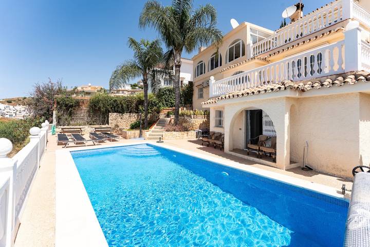 Villa for 13 personer, med Balkong og Hage i Fuengirola