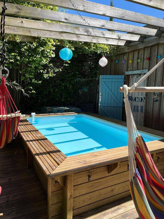 Chambre d’hôte pour 2 personnes, avec vue ainsi que jardin et piscine