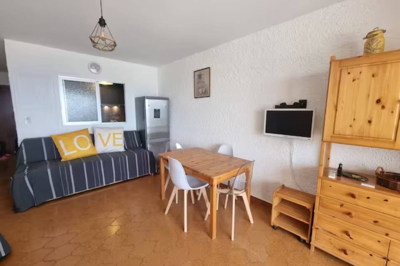 Ganzes Studio, Studio für 4 Personen mit Balkon in Le Brusc, Six-Fours les Plages