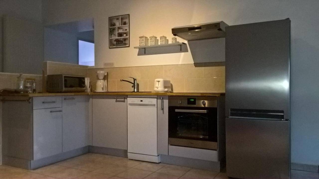 Appartement entier, Le Grenier in Beaune, Région de Beaune
