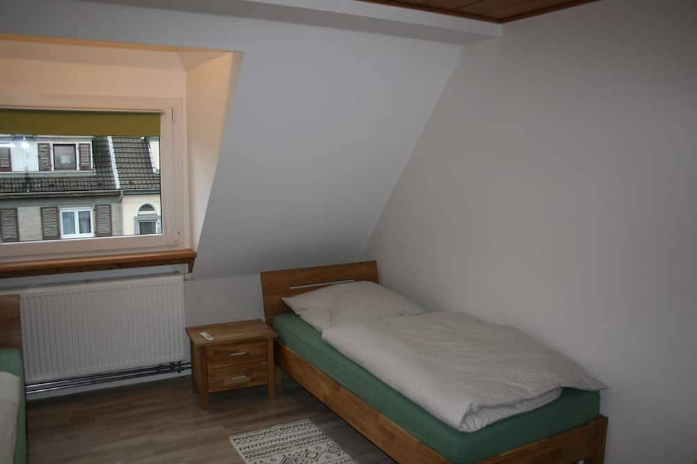 Ganze Wohnung, Gemütliche helle 52 m² große Ferienwohnung in familiärer Umgebung in Mülheim an der Ruhr, Ruhrgebiet