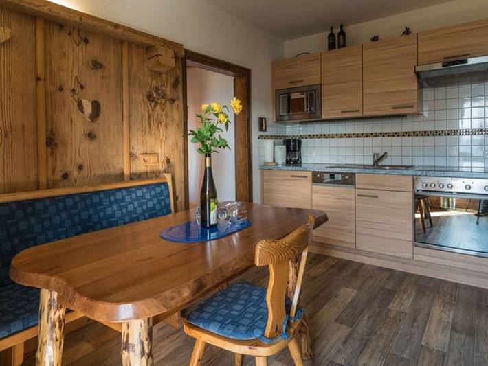 Ferienwohnung für 4 Personen, mit Balkon und Garten sowie Seeblick und Ausblick in Weyregg am Attersee - 4