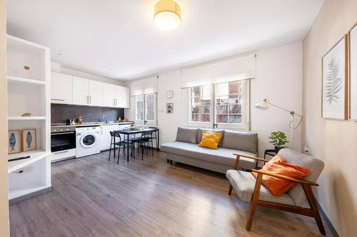 Casas e apartamentos de temporada para 10 pessoas, com vista para o lago, adaptado a crianças em Madrid