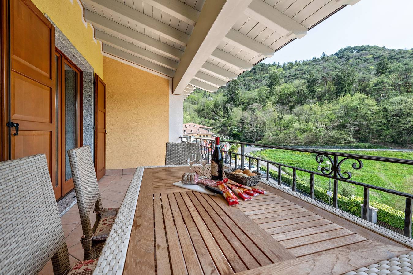 Appartamento intero, Appartamento rustico "Residence Tatiana B2" con piscina, terrazza in Tremosine, Prealpi Gardesane