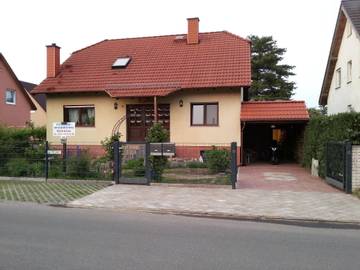 Holiday Letting for 4 People in Berlin Niederschönhausen, Berlin, Photo 1
