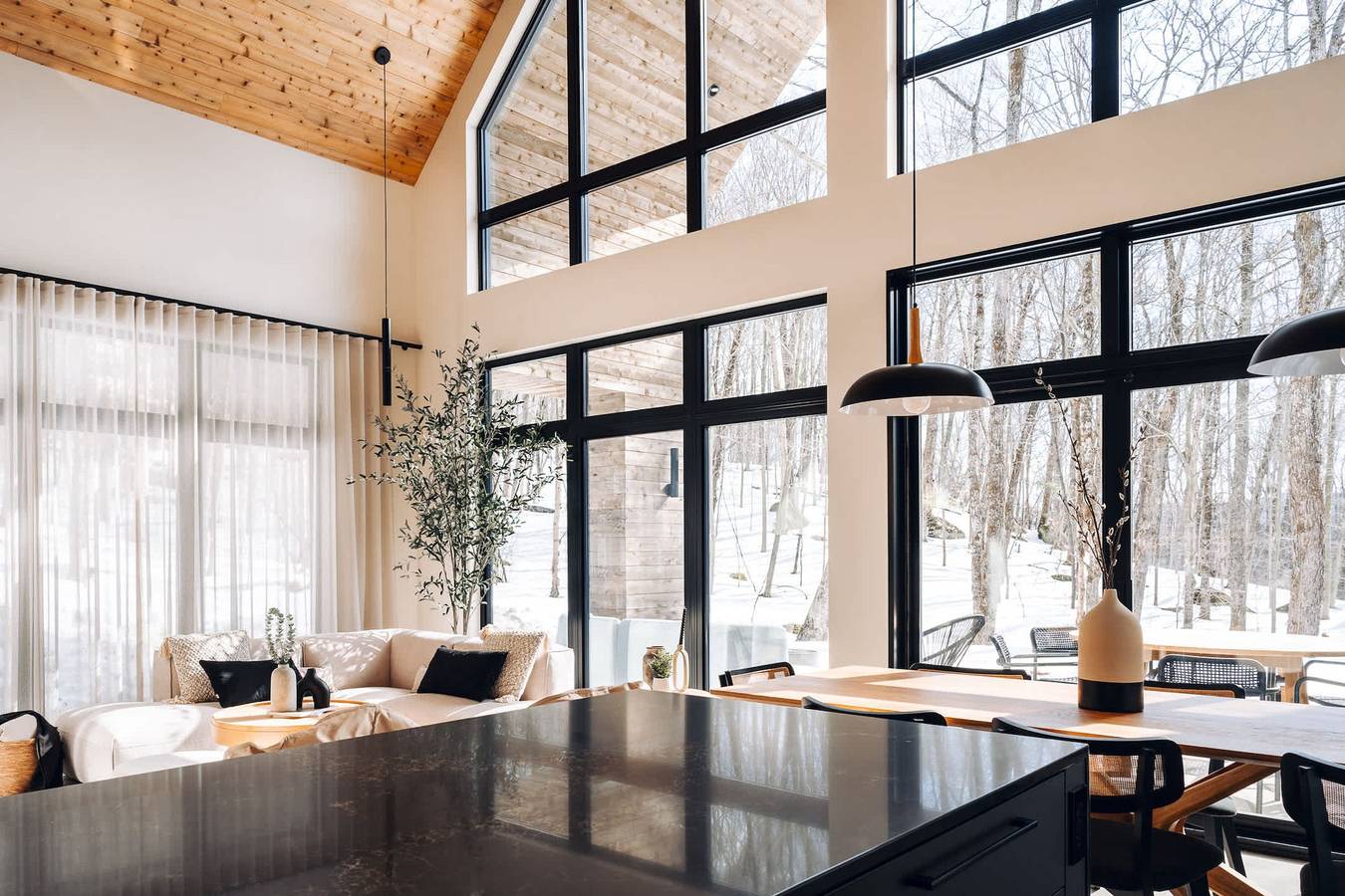 Le coup de coeur du Lac Sup rieur Citq 313677 in Lac-Supérieur, Quebec