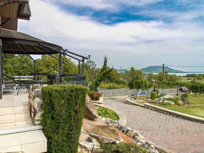 Ferienhaus für 4 Personen, mit Terrasse und Garten sowie Seeblick in Westtransdanubien - 2