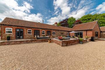 Cottage for 16 People in North Yorkshire, Yorkshire, Photo 4