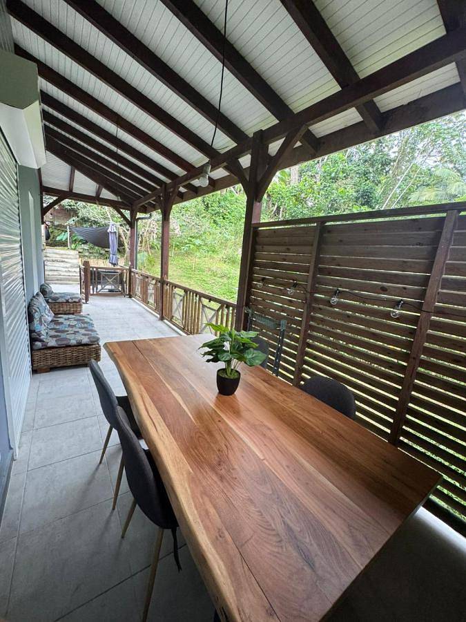 Gîte pour 6 personnes, avec jacuzzi et jardin, adapté aux familles à Gros Morne (homonymie) - 4