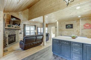 Log Cabin for 9 Guests in Chattahoochee National Forest, White County, Picture 4