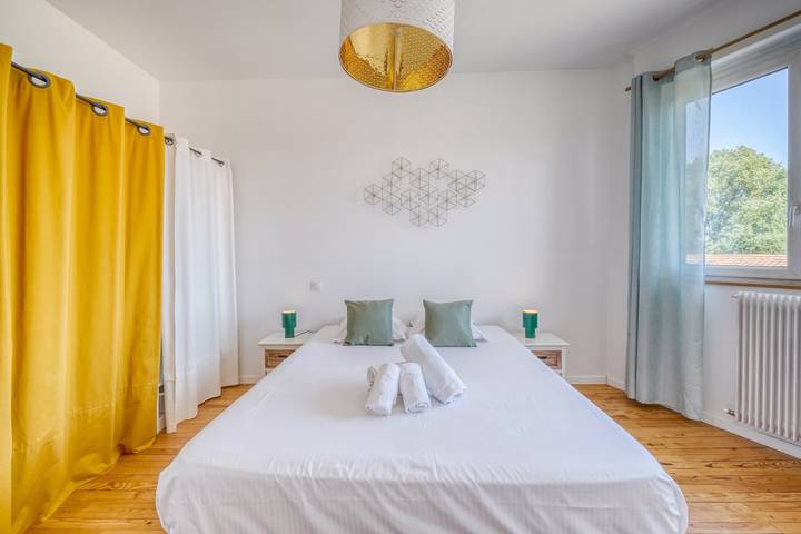 Gîte pour 4 personnes, avec jardin et terrasse à Pessac - 4