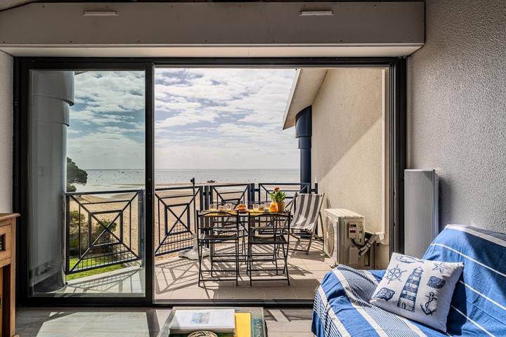 Gîte pour 3 personnes, avec balcon et vue dans Plage De La Jetee Andernos Les Bains