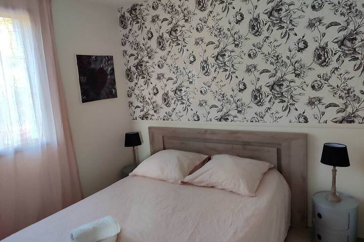 Location de vacances pour 2 personnes, avec jardin à Serra-di-Fiumorbo - 2