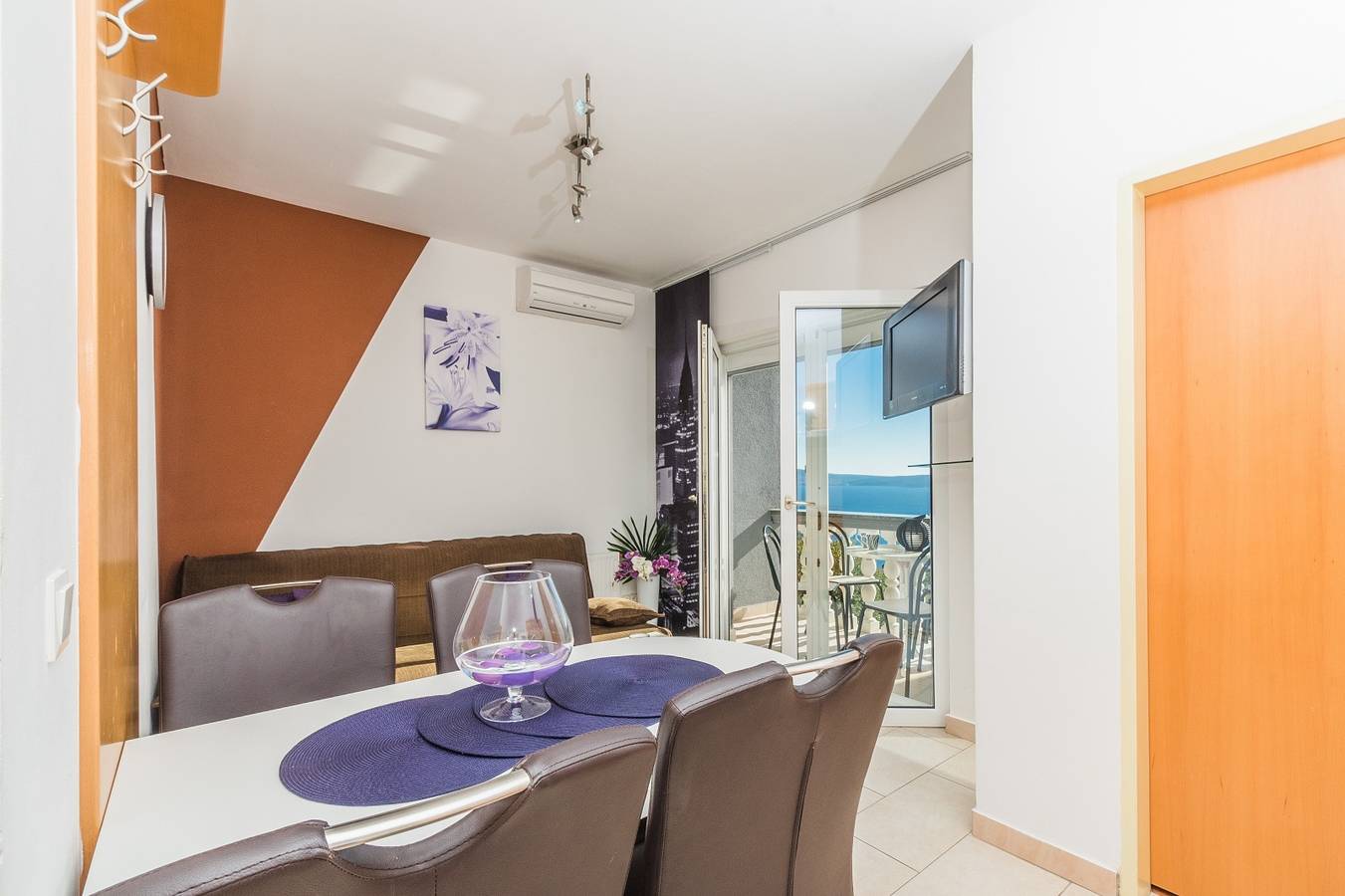 Cijeli apartman, Ferienwohnung in Crikvenica mit Meerblick, Terrasse, Klimaanlage, W-Lan (3492-6) in Crikvenica, Primorsko-goranska županija