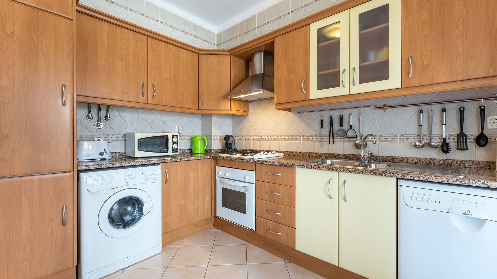 Entire apartment, Cozy 2 Bdr Flat in Cabanas W/ Pool by Lovelystay in Cabanas de Tavira, Conceição e Cabanas de Tavira