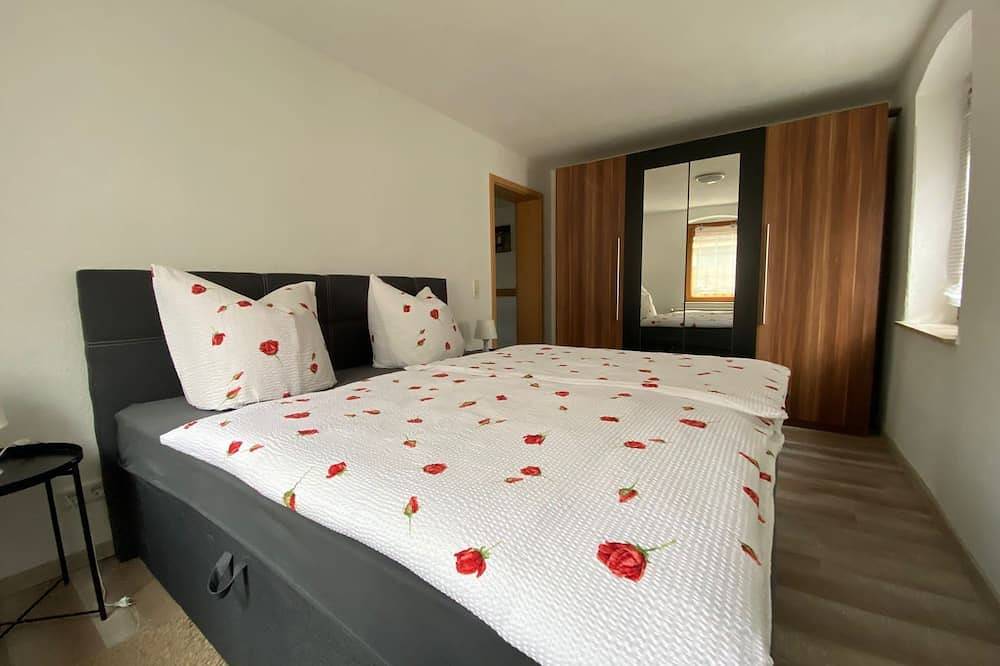 Ganze Wohnung, Komfortable große Ferienwohnung bei Dresden (85qm) gratis Wlan -Am Schwedenstein in Ohorn, Oberlausitz-Niederschlesien