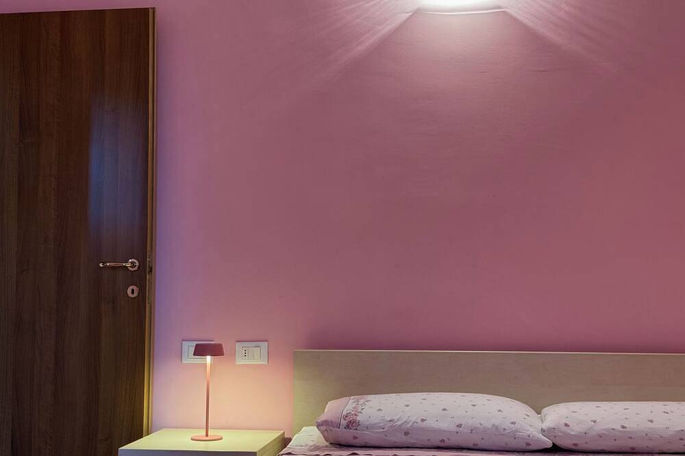Quiet B&B with Pool & Mountain Views - Near Riviera Beaches in Ligo (Villanova), Villanova d'Albenga