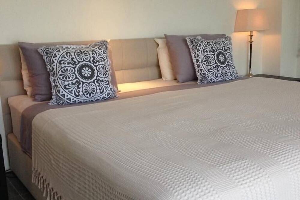 Zen De Lux comfort ist in Arbeit in Kusadasi, Provinz Aydın