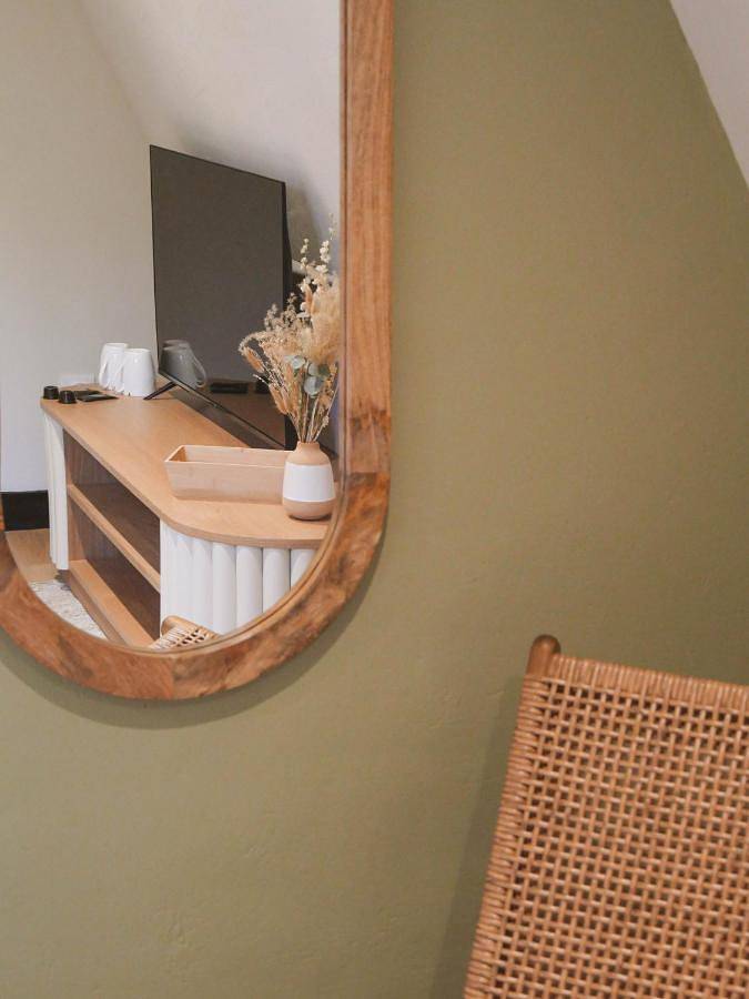 Chambre d’hôte pour 2 personnes, avec terrasse ainsi que jardin et vue à La Celle-sous-Gouzon - 2