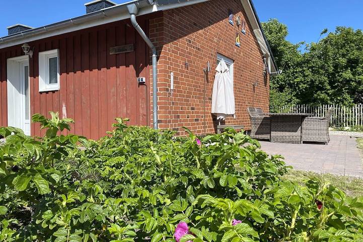 Holiday home for 4 people, with garden, with pets - 1
