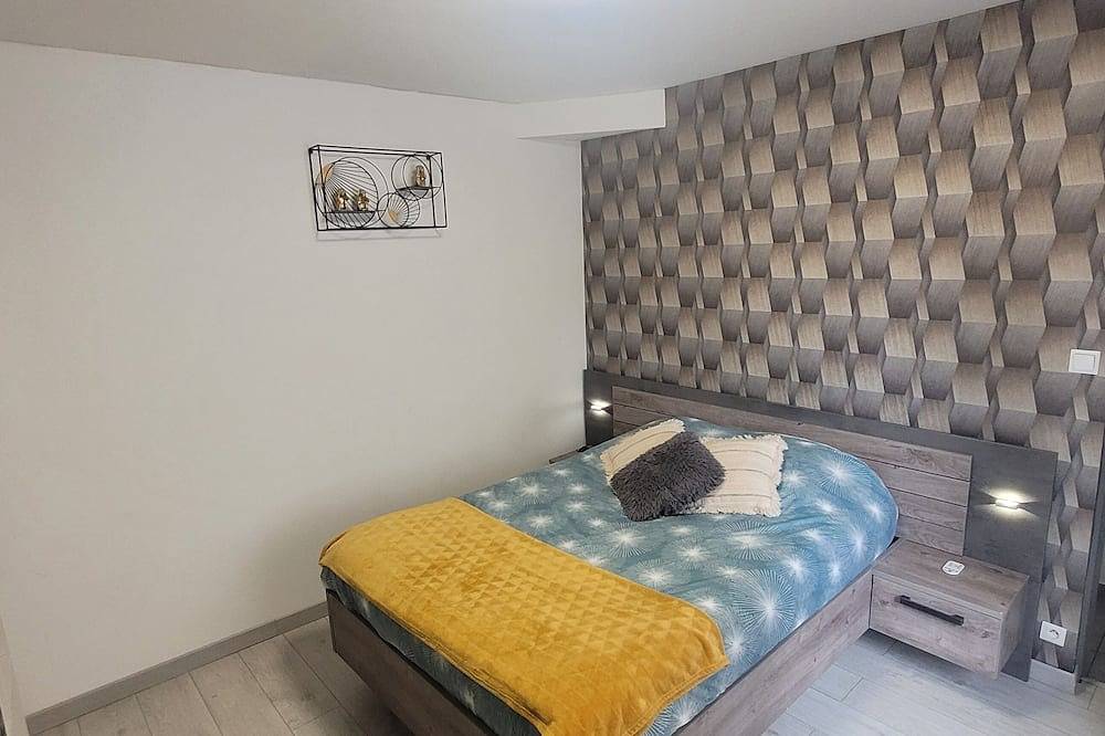 Entire apartment, Aiscal - Appart Hotel 70m2 for 6 people - Arrival 24/24h digicode access in Calais, Calais region