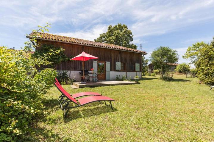 Gîte pour 4 personnes, avec jardin, animaux acceptés à Bélis