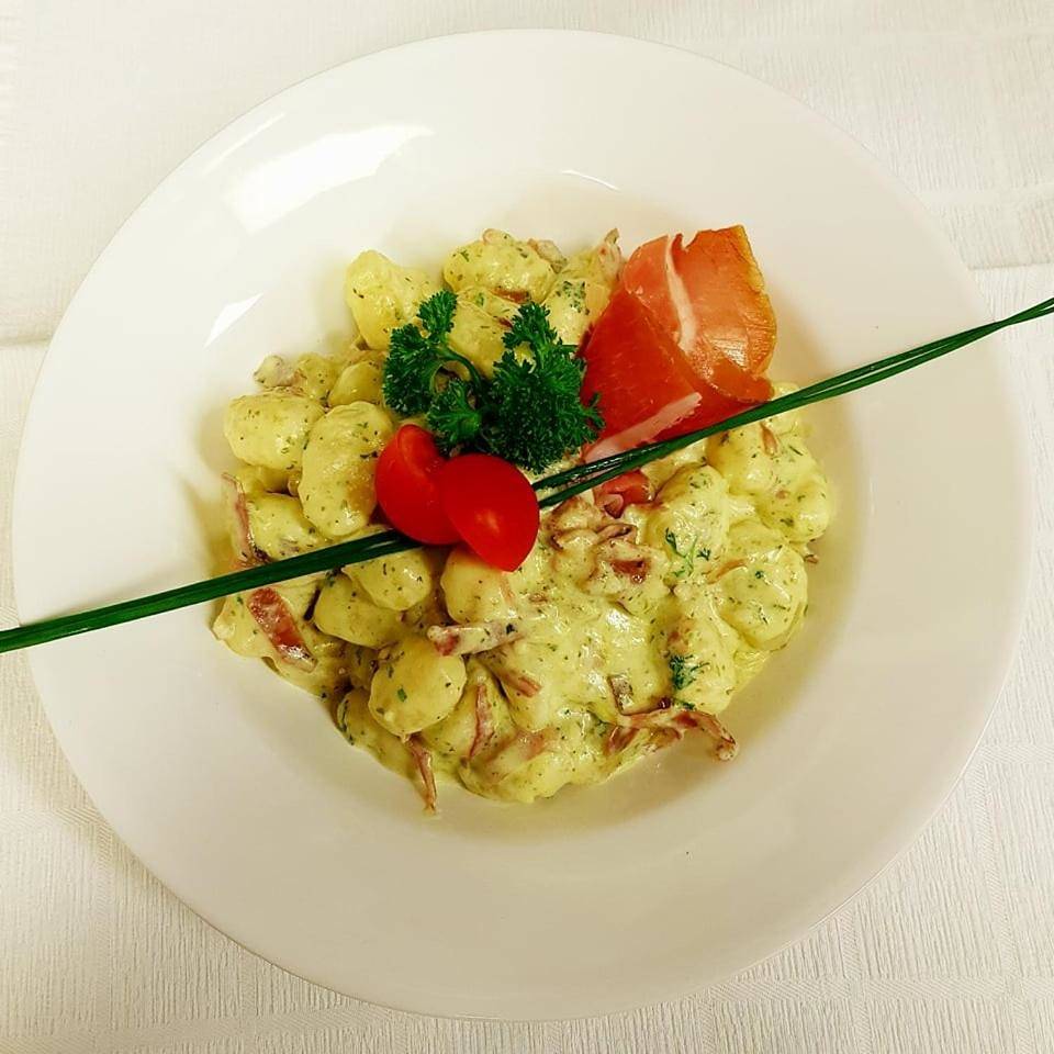 Tre Soli Appartements Restaurant in Schoppernau, Bregenzerwald