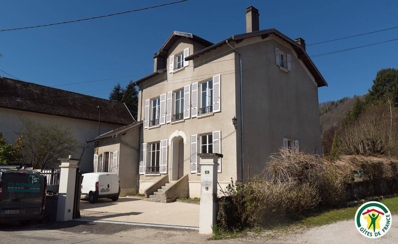 La Demeure du Val d'Ainan in Saint-Bueil, Région de La Tour-du-Pin