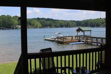 Vacation House for 11 Guests in Lake Martin, Alabama, Picture 2