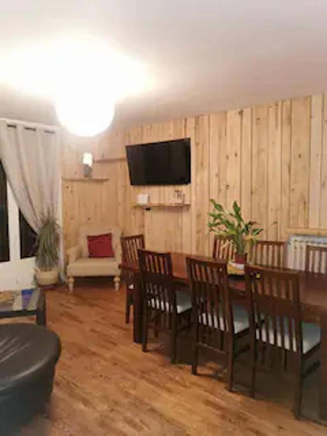 Gîte pour 8 personnes, avec jardin et balcon à Saint-Béat