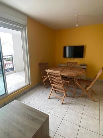 Gîte pour 4 personnes, avec balcon dans Cambuston