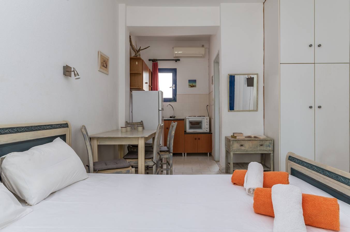 Vakantiehuis '9 Perasma Kypri Beach' met prive terras, Wi-Fi en airconditioning in Andros