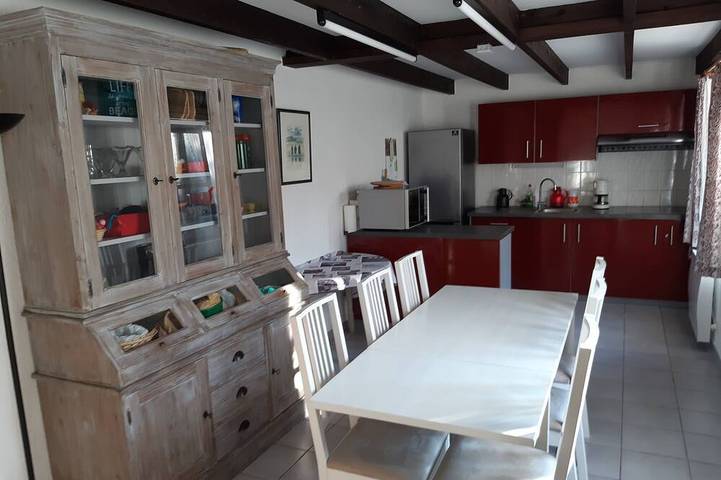 Ferienhaus für 6 Personen, mit Pool und Garten sowie Terrasse